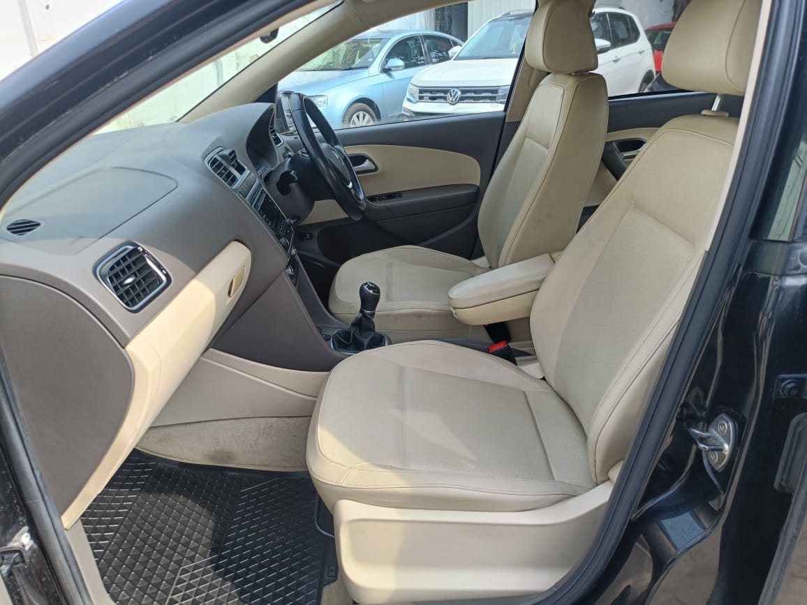 Volkswagen Polo(2014-2015) Highline 1.5l D